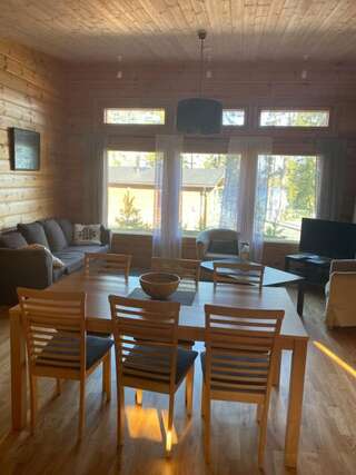 Дома для отпуска Cottage on the shores of Lake Saimaa Пуумала Дом с 2 спальнями-42