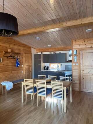 Дома для отпуска Cottage on the shores of Lake Saimaa Пуумала Дом с 2 спальнями-43